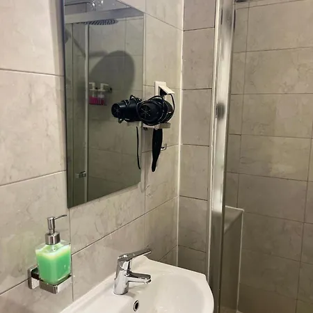 Проживання в сім'ї Antonio Pedro Лісабон