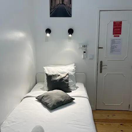 Antonio Pedro * Лісабон